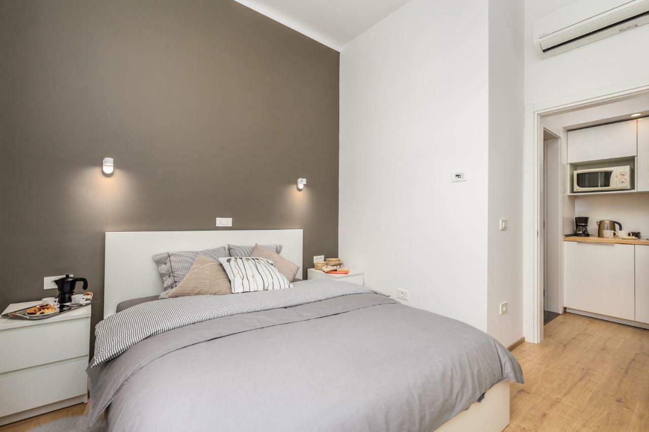 Apartman Deark Lägenhet Rijeka Exteriör bild